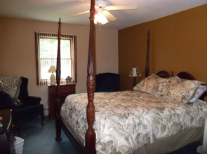 Bears Lair Inn