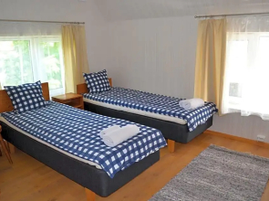 Kraavi Guest Hostel