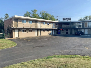 Park Drive Inn