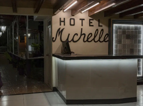 Hotel Michelle