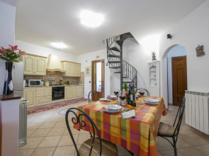 Villa Monte Enrico - Pool And Whirlpool