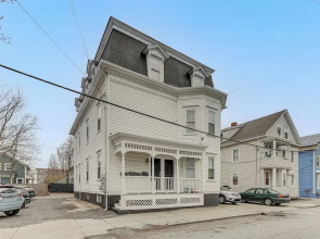 1 Mi to Dtwn: Pet-friendly Providence Apt w/ Yard