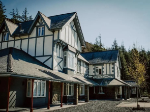 Plas Weunydd Hotel