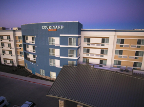 Courtyard by Marriott Dallas Midlothian-Midlothian Conf Ctr