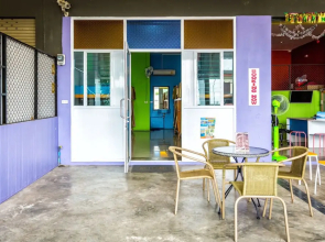 Railway Hostel - Adults Only