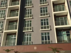 Cameron's Square Apartment
