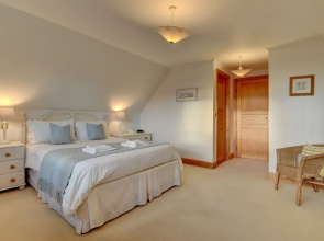 Spacious Holiday Home in Croyde near Sea