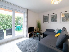 Toulousecozyflat Blagnac - T2 - Free Parking - Terrasse - Jardin