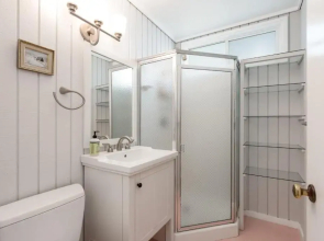The Olympic: Mid-century Home on the Golf Course 3 Bedrooms 2 Bathroom