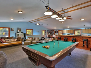 Winding Way Chalet 3 Bedroom Home