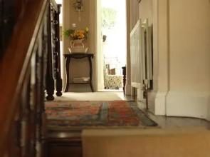 Frewin Country House