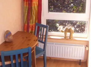 A la Maison Bleue