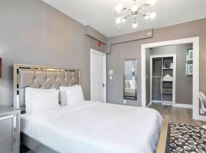 Premier Suites - Bay Village