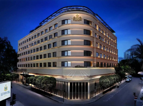 Le Bristol Hotel