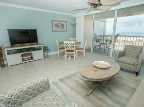 Magnolia House 606 1 Bedroom Condo by RedAwning