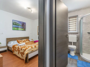 Holiday house for 4-5 persons with private pool near Rovinj
