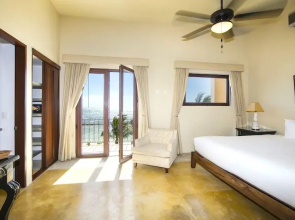 Hacienda Magica 7-14BR Villa Full Staff By RMH