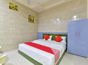 OYO 77500 Hotel Ballantine