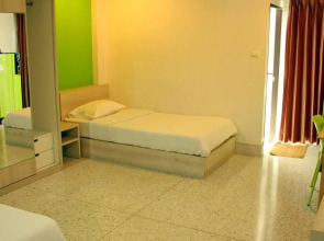 The Fifth Residence Hotel