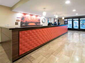 Ramada by Wyndham Burbank Airport