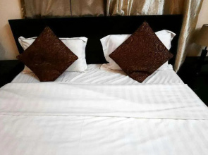 Rehana Al-Wurud Suites