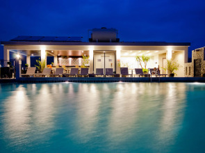 YouDee Hotel Patong (formerly Meir Jarr Hotel)