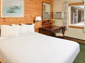 America's Best Inn & Suites - Alexandria