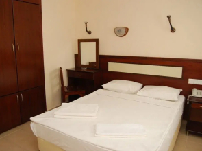Eris Hotel