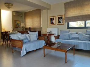 Villa The Palm, Beach & Airport closeby - POOL