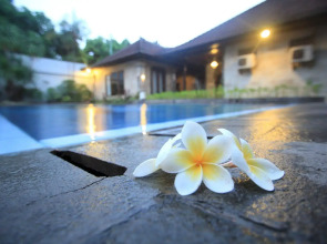 Taman Sari Cottages 2