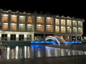 Mourouj Gloria White Palace Hotel & SPA
