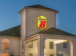 Super 8 By Wyndham Harrisburg Hershey North