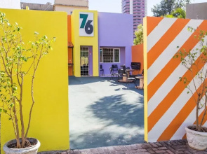 Hostel 76