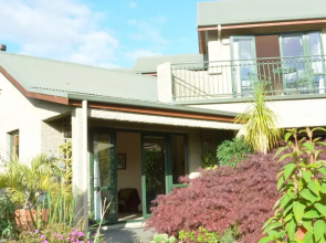 Highgate Bed and Breakfast & Garden