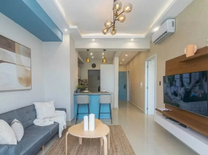 1BRHigh End Apartment PoolGym and social