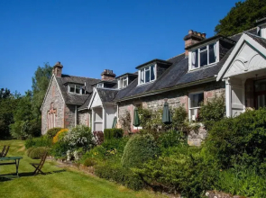 The Cnoc Hotel