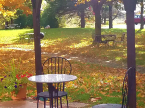 Settlement Courtyard Inn & Lavender Spa