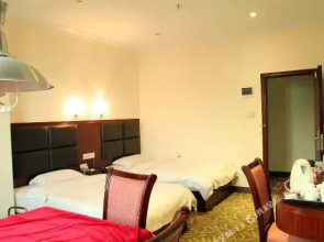 Huaxuan Hotel