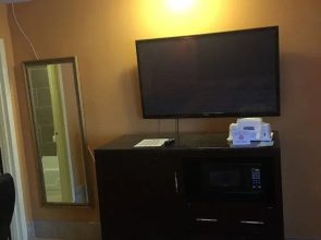 Red Carpet Inn
