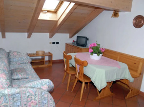 Pretty Apartment With Balcony, Garden, Garden Furniture