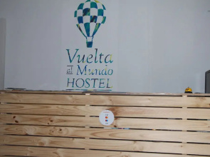 Vuelta Al Mundo Hostel