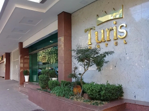 Turis Hotel