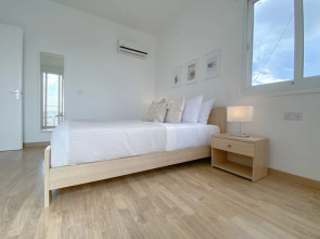 Phaedrus Living Downtown Flat 704