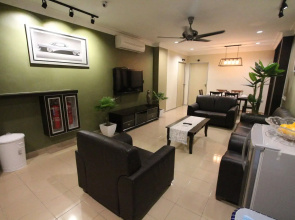 Ian's Vacation Home