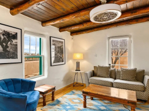 Cielito - Two Kiva Fireplaces Walk to Canyon Rd and the Plaza