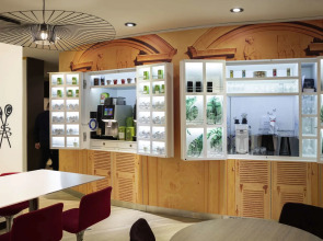 Отель Mercure Nice Centre Grimaldi