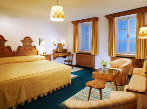 Westbury Mayfair