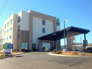 Holiday Inn Express & Suites Tahlequah by IHG