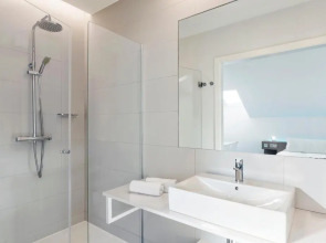 B&B Donostia San Sebastián Aeropuerto Hotel 