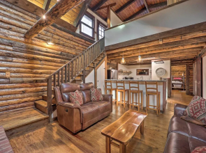 Relaxing Retreat w/ Private Dock on Claytor Lake!
